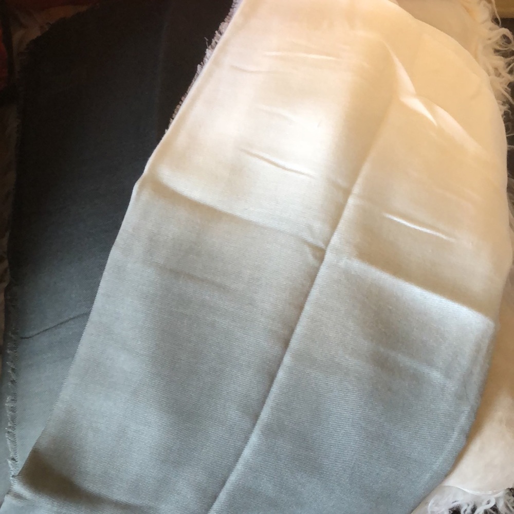 Cushnie Grey Horizon ombré scarf New! - Picture 6 of 9